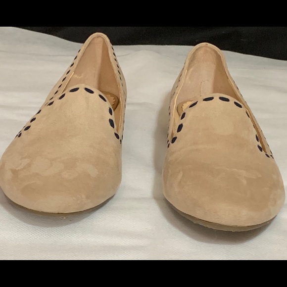 Crown & Ivy flats tan with black accents. Like new - Picture 3 of 6